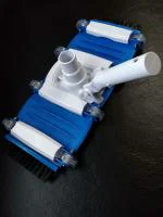 Flaner Professional 15.5 INCH Weighted Flexible Swimming Pool Vacuum Head with Side Brushes, Swivel Hose Connection, EZ Clip Handle - Heavy Duty, Clean Floor Debris