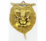 Kartique Home Decor Brass Ganesha Leaf Wall Hanging with Left Side Trunk