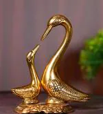 Expleasia Golden Metal Pair of Kissing Duck Love Birds Swan Statue Home Decorative Showpiece - 14 cm (Metal, Gold)