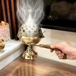 ZS Impex Brass Loban Burner Home Purifying Brass Dhoop Dani Bakhoor Holder Table Incense Burner with Wooden Handle for Home Decoration. (7 INCH)