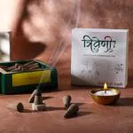 Triveni Desi Cow Dung Dhoop Cones Combo - Pack of 4, Natural Incense Cones | Long Lasting Natural Fragrance Cone Dhoop for Puja and Meditation Loban Cone Dhoop 120 Pieces with 4 Holder