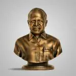 SILAII Handmade Y. S. Rajasekhara Sculpture / Home Décor / Office Décor / Table Décor - 5 Inch - Bronze (Stone Powder with Resin)