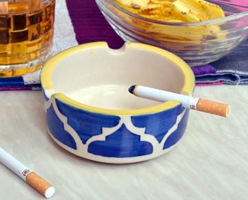 LA TABLEWARE Ceramic Ash Tray Hand Painted in Floral Blue (Set of 1)