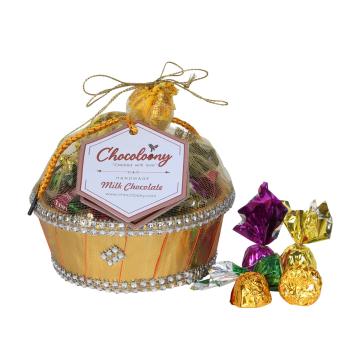 Chocoloony Chocolate Gift Hamper Basket with 20 pcs Milk Chocolate (120gm) for Gift Sister, Wife and Girlfriend