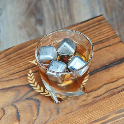 Stainless Steel Whiskey Ice Cubes Chilling Reusable Ice Cubes For Drinks Long Lasting Drink Chiller Metal Cube Set of 8PC 