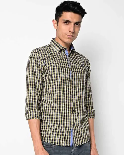 Men Checked Slim Fit Shirt