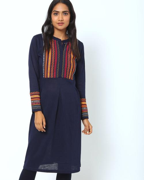 Acrylic Embroidered A-Line Knit Winter Kurta