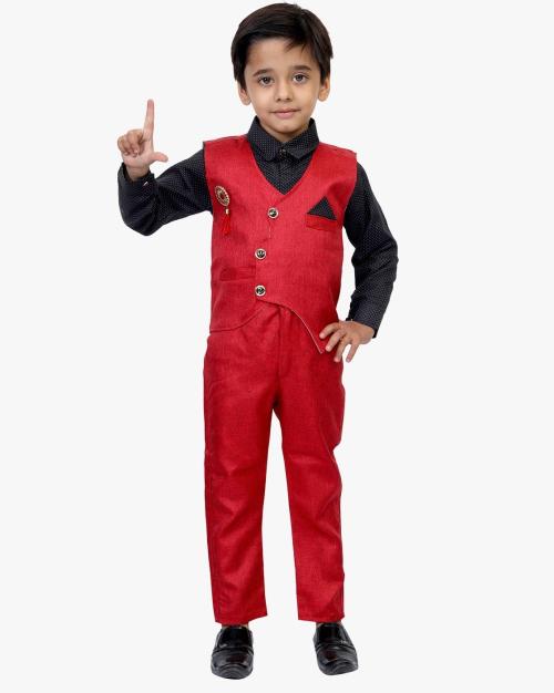 Suit Set with Applique Accent