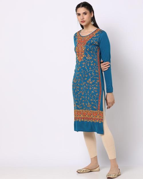 Emb Flat Knit Winter Straight Kurta