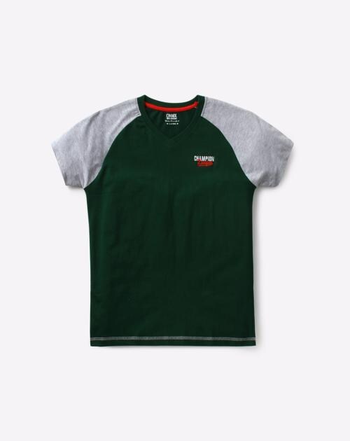 T-shirt with Raglan Sleeves