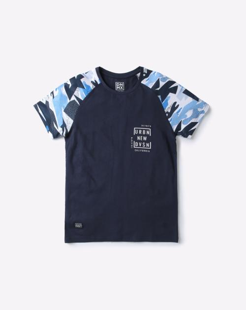 Urban Round-Neck T-shirt with Contrast Raglan Sleeves