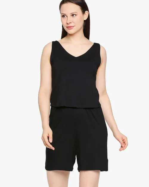 Sleeveless V-neck T-shirt