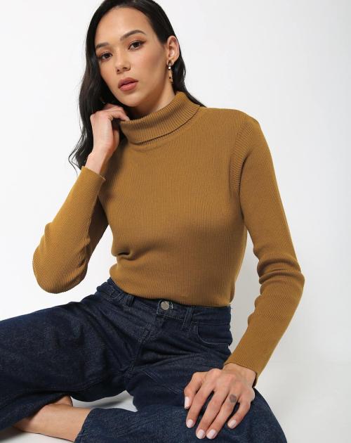 Knitted Turtle-Neck Pullover
