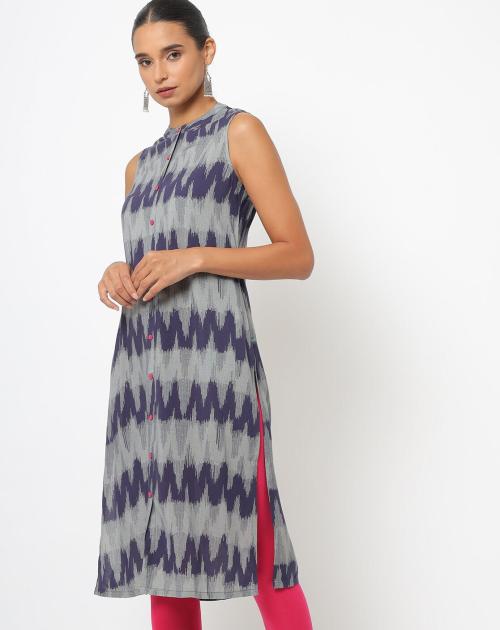 Ikat Print Sleeveless Straight Kurta