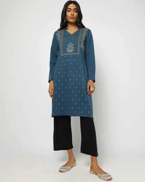 Floral Print V-neck Knitted Straight Winter Kurta