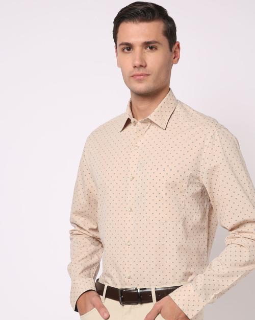 Men Geometric Print Slim Fit Shirt with Patch Pocket