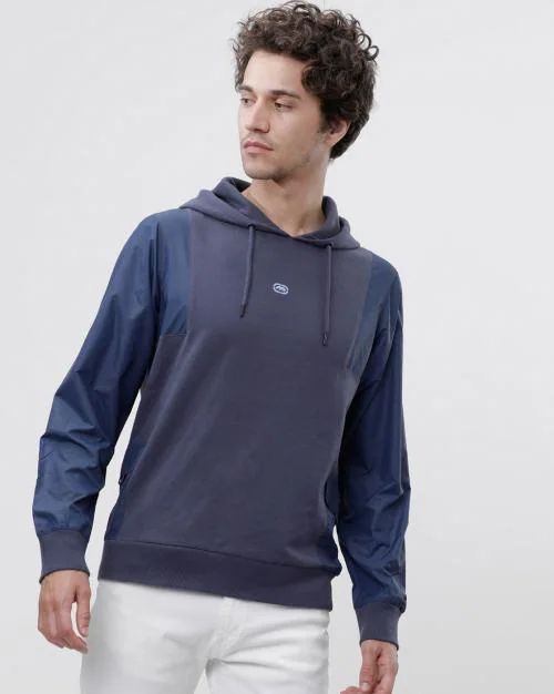 Hoodie with Drawstring Fastening