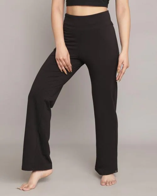 Women Straight Fit Yoga Pants