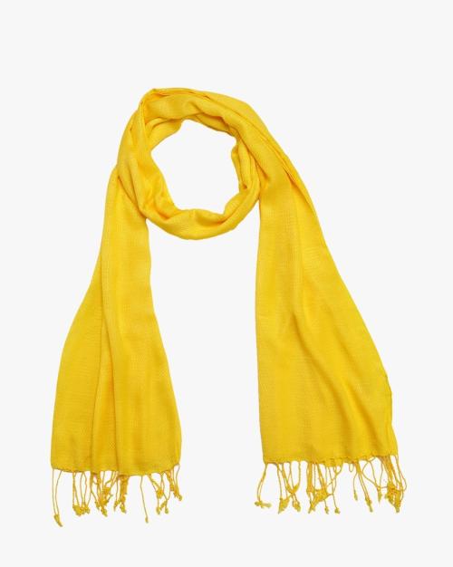 Scarf with Tasseled Hems