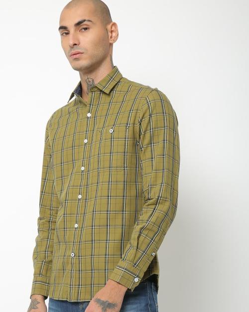 Men Checked Slim Fit Shirt with Buttoned Pocket