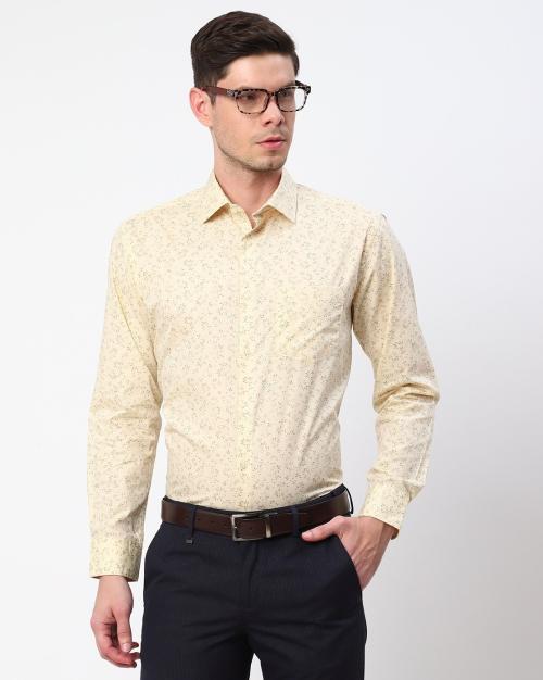 Men Printed Slim Fit Shirt with Patch Pocket