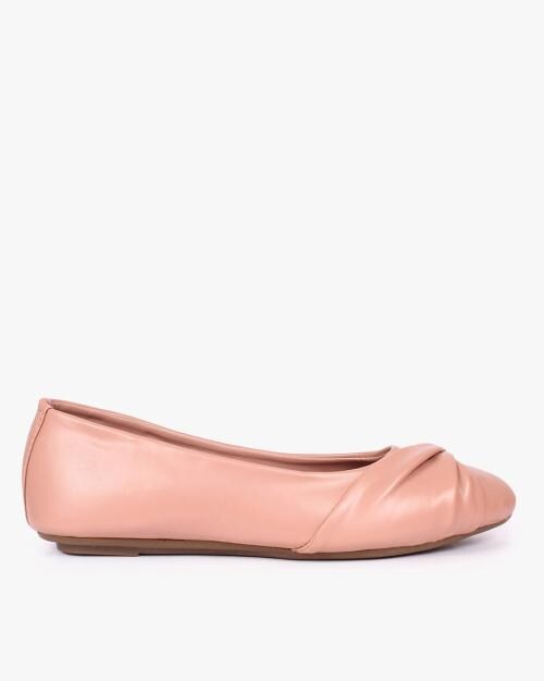 Pointed-Toe Slip-On Ballerinas