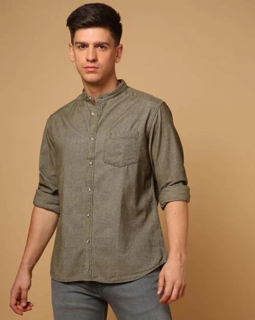 Men Slim Fit Shirt with Patch Pocket
