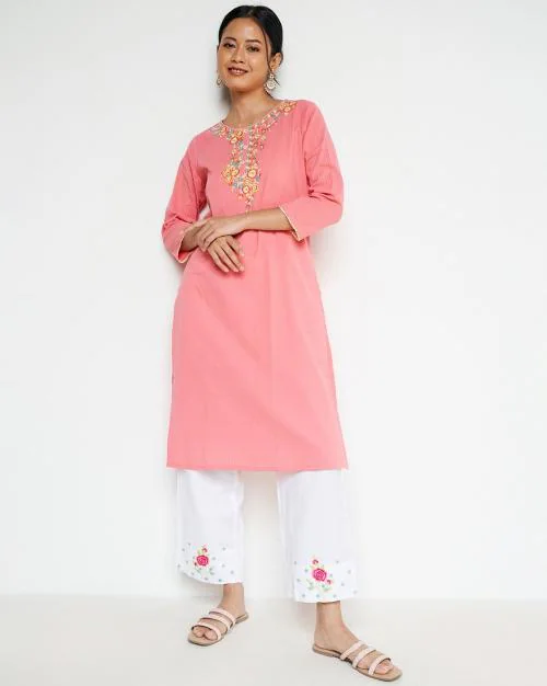 Women Straight Kurta with Embroidered Yoke