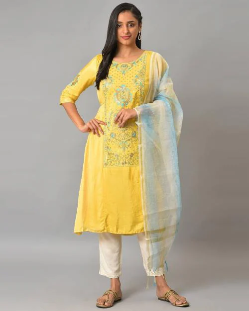 Embellished Kurta Set with Dupatta