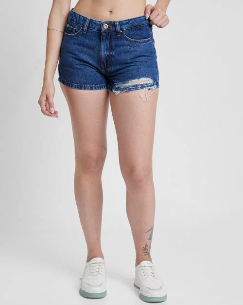 Women Washed Distressed Slim Fit Denim Shorts