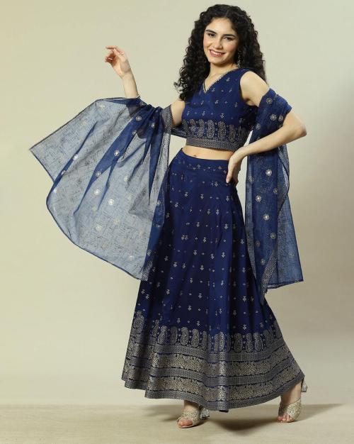 Women Embroidered Lehanga Choli set