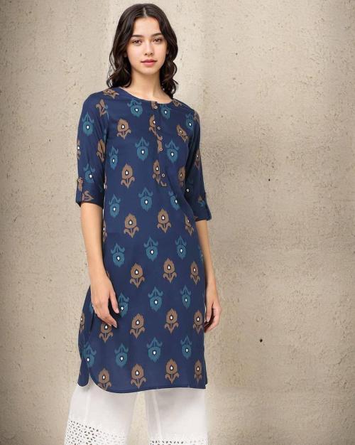Women Ikat Print Straight Kurta