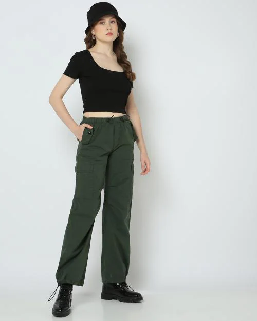 Women Regular Fit Flat-Front Cargo Pants