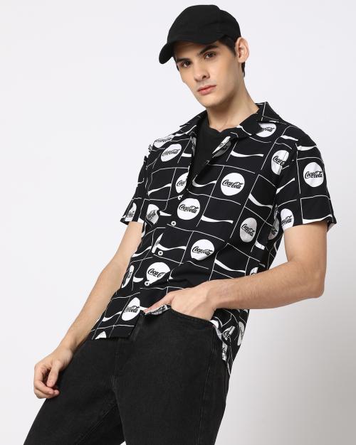 Men Coca-Cola Print Regular Fit Shirt