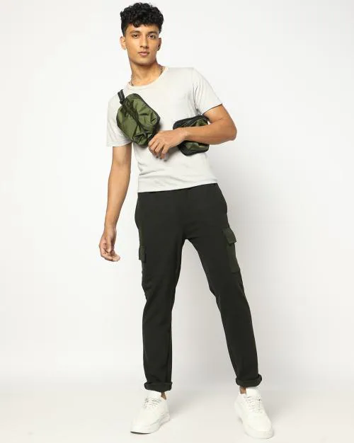 Men Regular Fit Cargo Pants