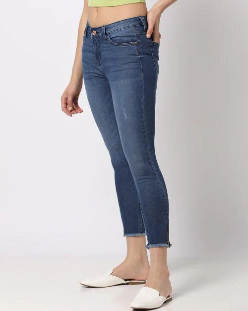 Women Lightly Washed Skinny Fit Jeans