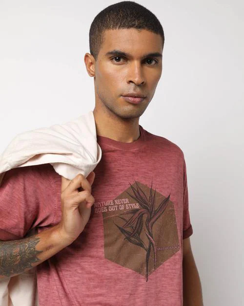 Graphic Print Slim Fit Crew-Neck T-Shirt