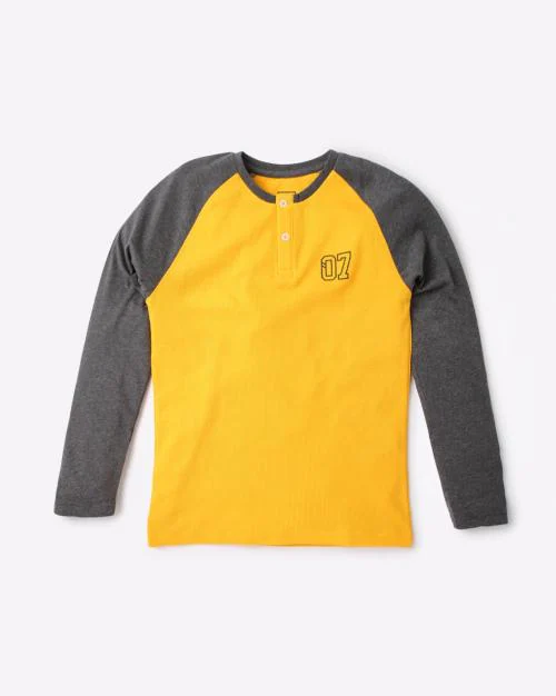 Round-Neck T-Shirt with Raglan Sleeves