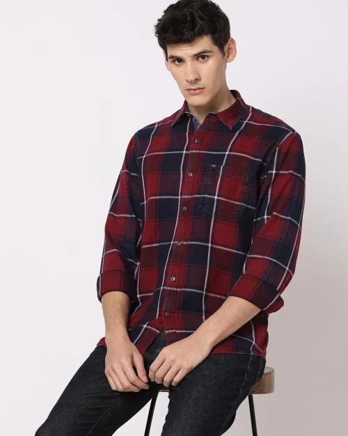 Men Checked Slim Fit Shirt