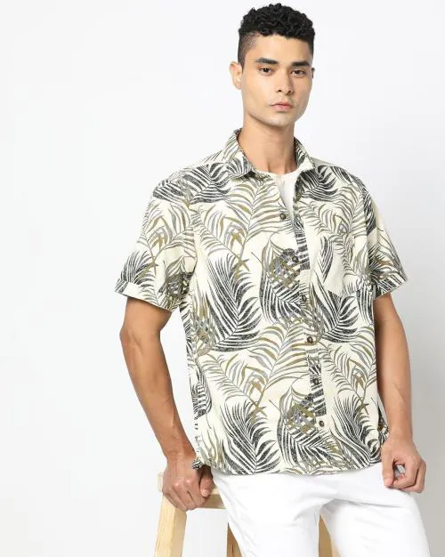 Men Leaf Print Relaxed Fit Shirt