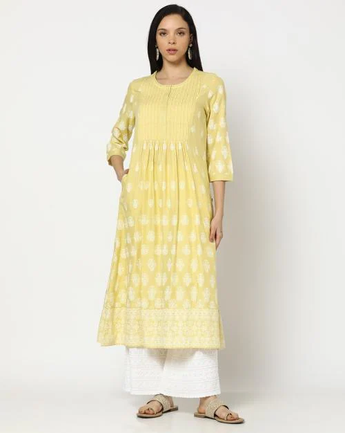 Women Printed Flared Kurta