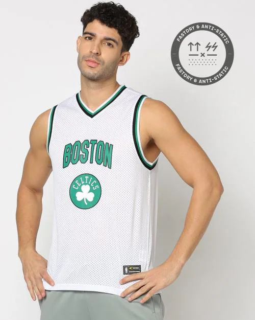 Men Typographic Print Comfort Fit V-Neck T-Shirt