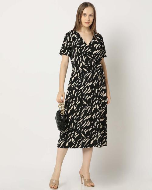Women Printed Relaxed Fit Wrap Dress
