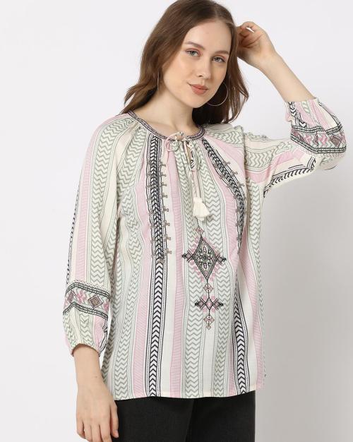 Women Embroidered Round-Neck Top