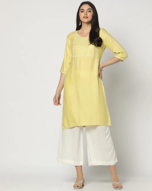 Buy Women Yoke Embroidered Straight Kurta Online at Best Prices in