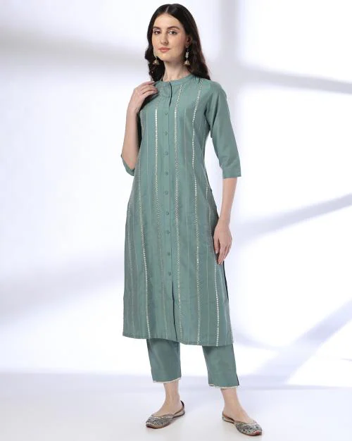 Women Embroidered Straight Kurta & Pants Set