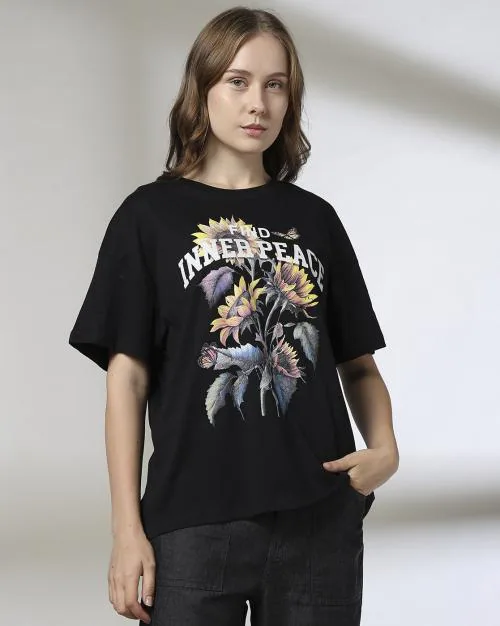 Women Printed Oversized Fit Crew-Neck T-Shirt