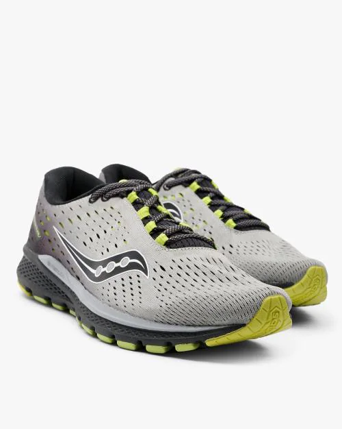 BREAKTHRU 3 Running Shoes