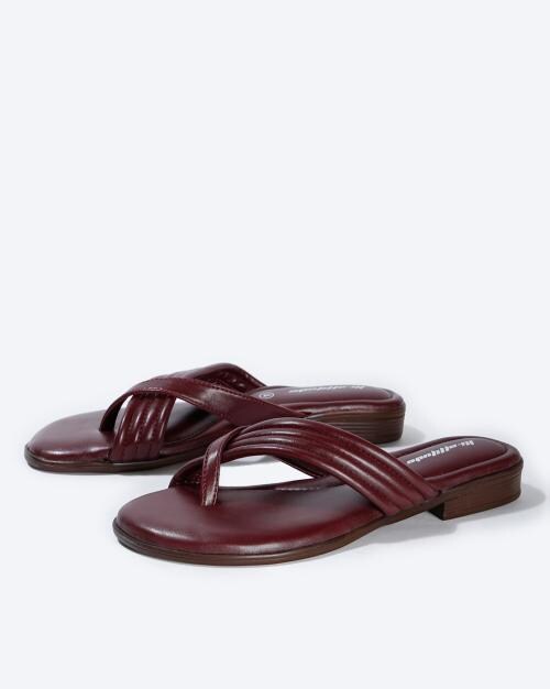 Toe-Ring Sandals with Criss-Cross Strap