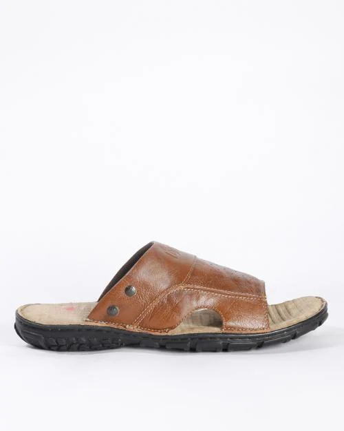 Flat Sandals with Cutouts